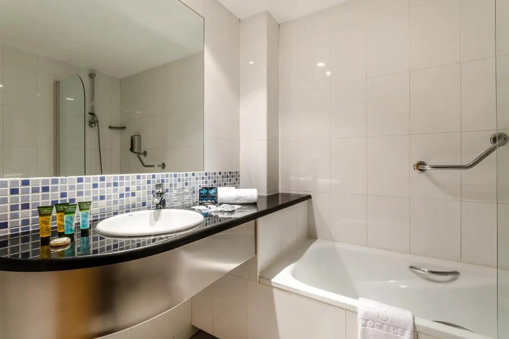 Hotel YIT Ciudad de Zaragoza​​​​​​​ - Chambres