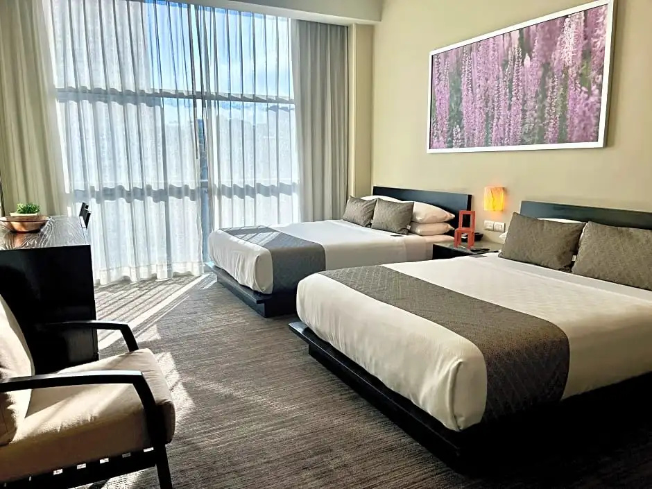 Deluxe Quadruple room
