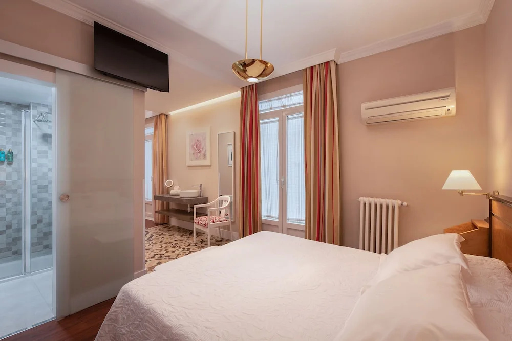 Standard room with balcony