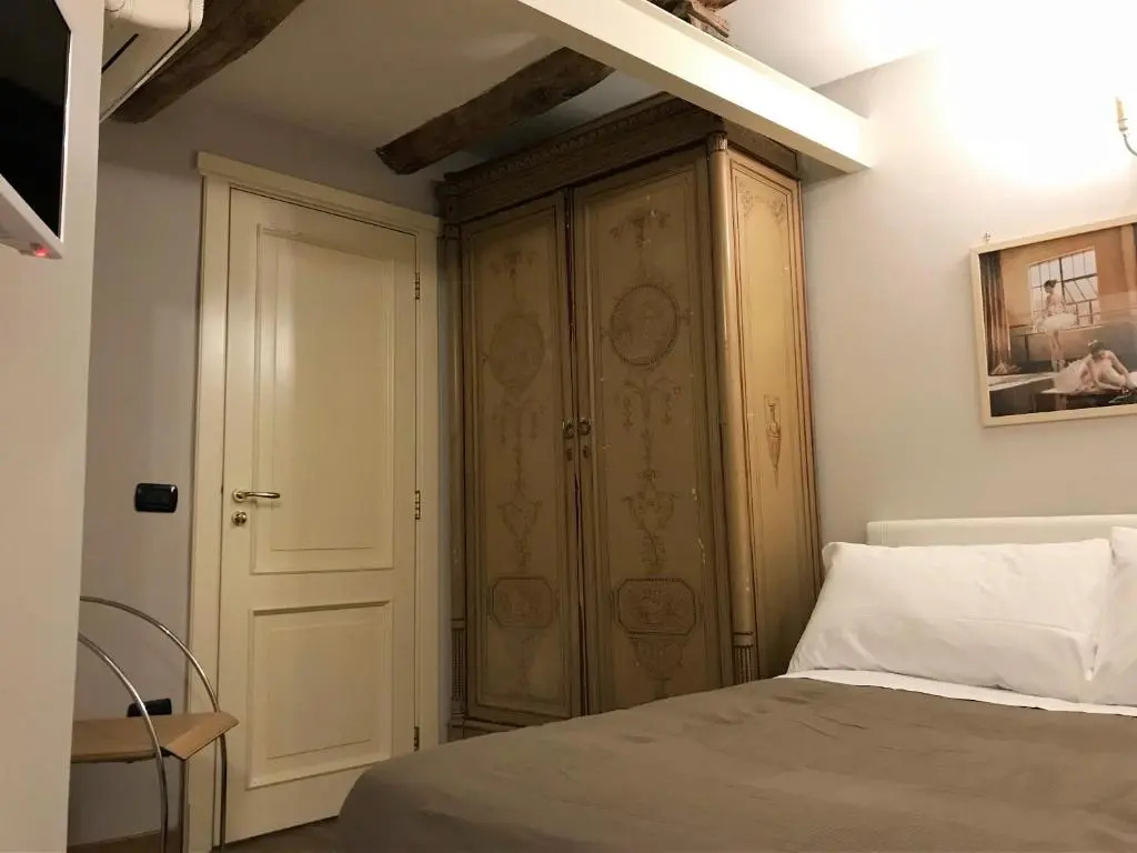 2 Bedrooms Suite