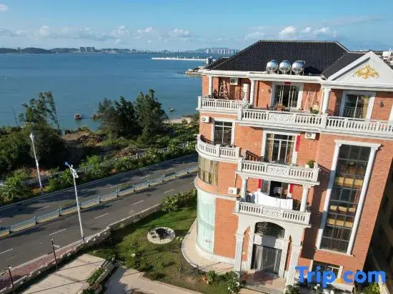 Meizhou Island Meicu Homestay (Hongbiwei Beach)