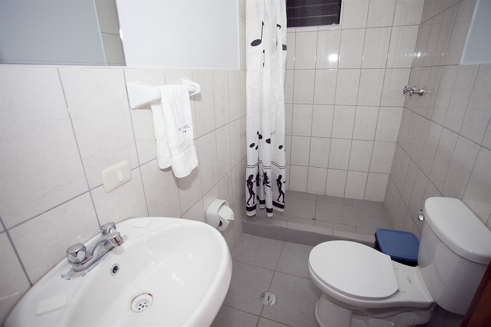 gallery_image_hidden_9