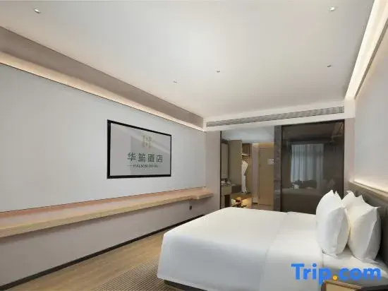 Standard Double room with courtyard view (full double bed)