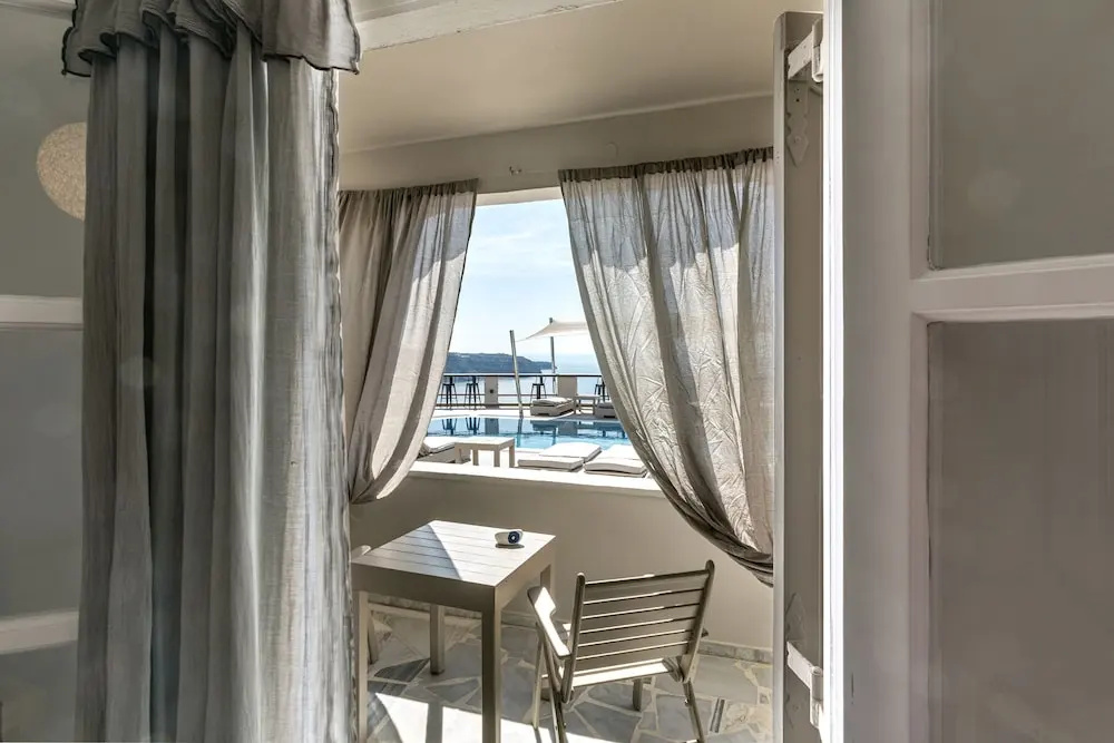 Balcony & Terrace