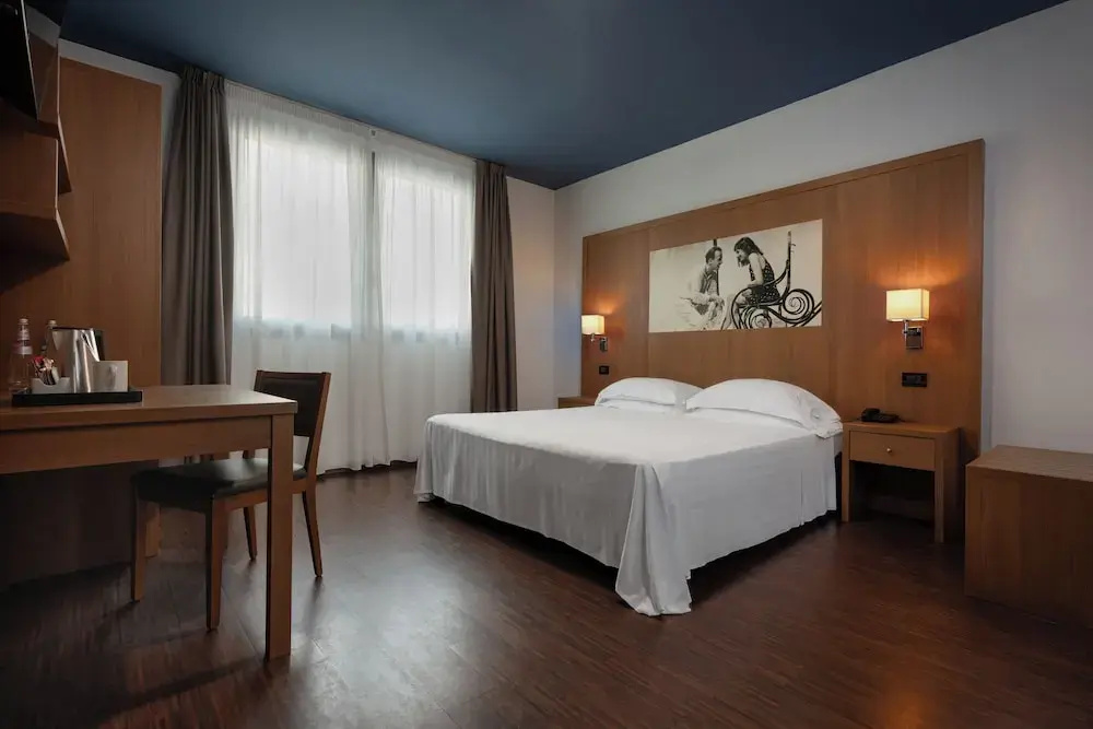 Economy room