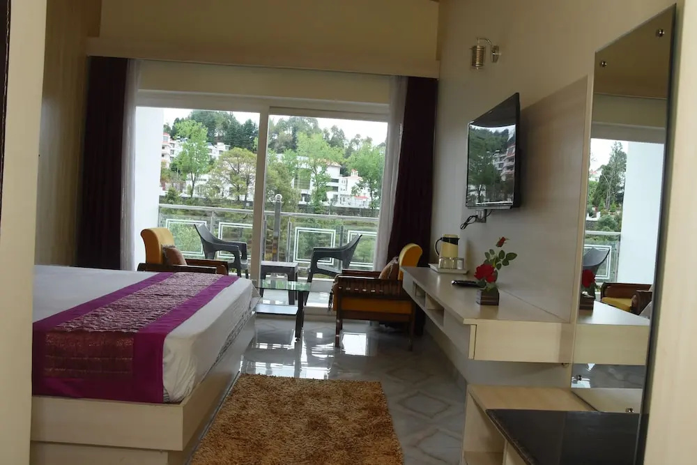 Superior room with balcony