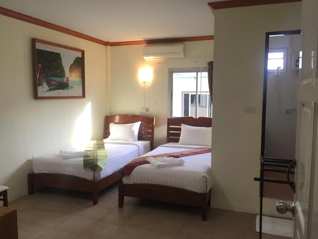 Deluxe Double room (twin beds)