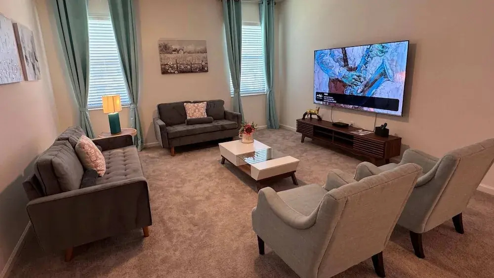 Family Friendly 12bd w Jacuzzi Veranda Palms 4401