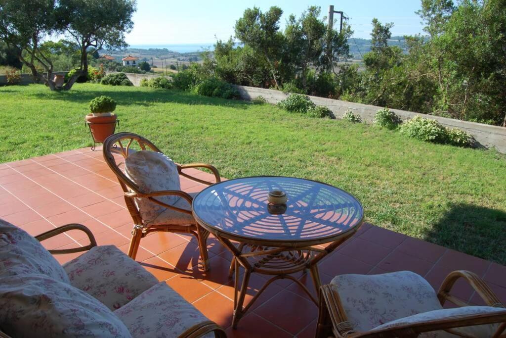 Отель Family 5-bdrm villa with sea views on private land, фото 16