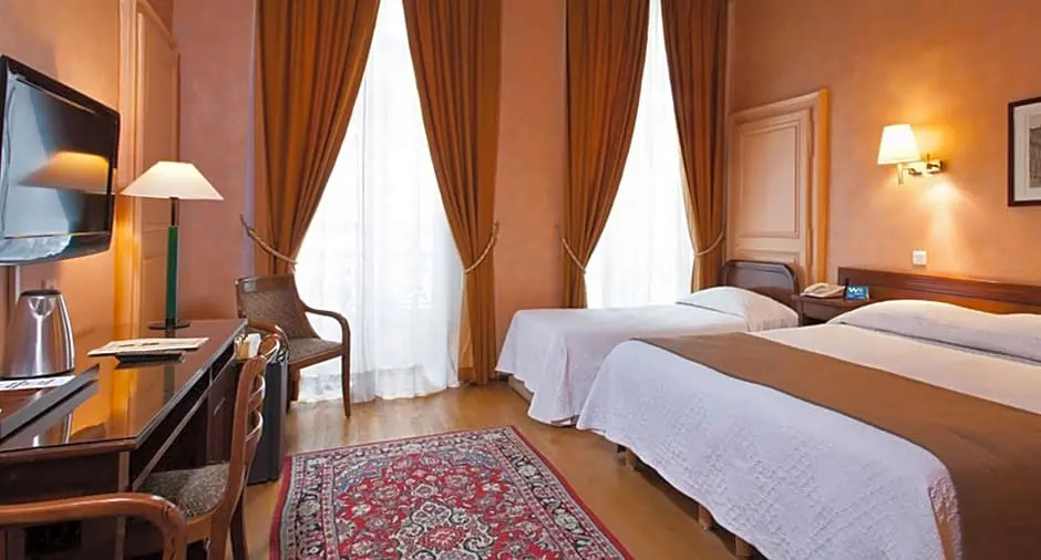 Hotel du Palais Bourbon 70