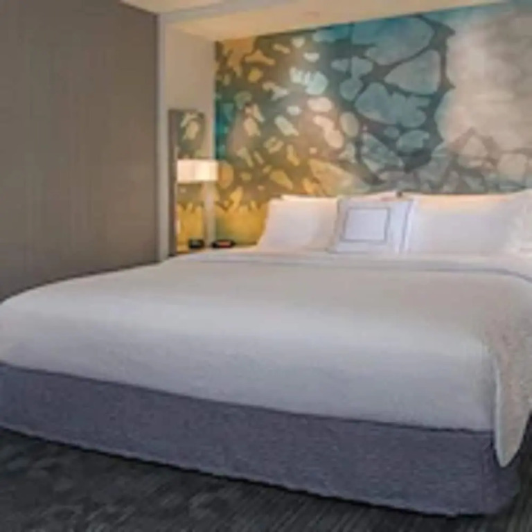 標準四人房，雙人床