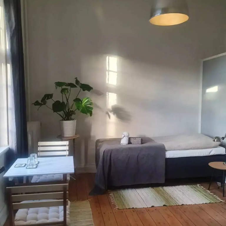 Premium Double room with courtyard view full double bed
