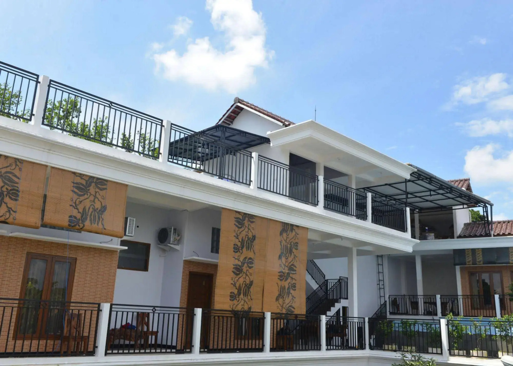 Malang Hill Gallery & Homestay