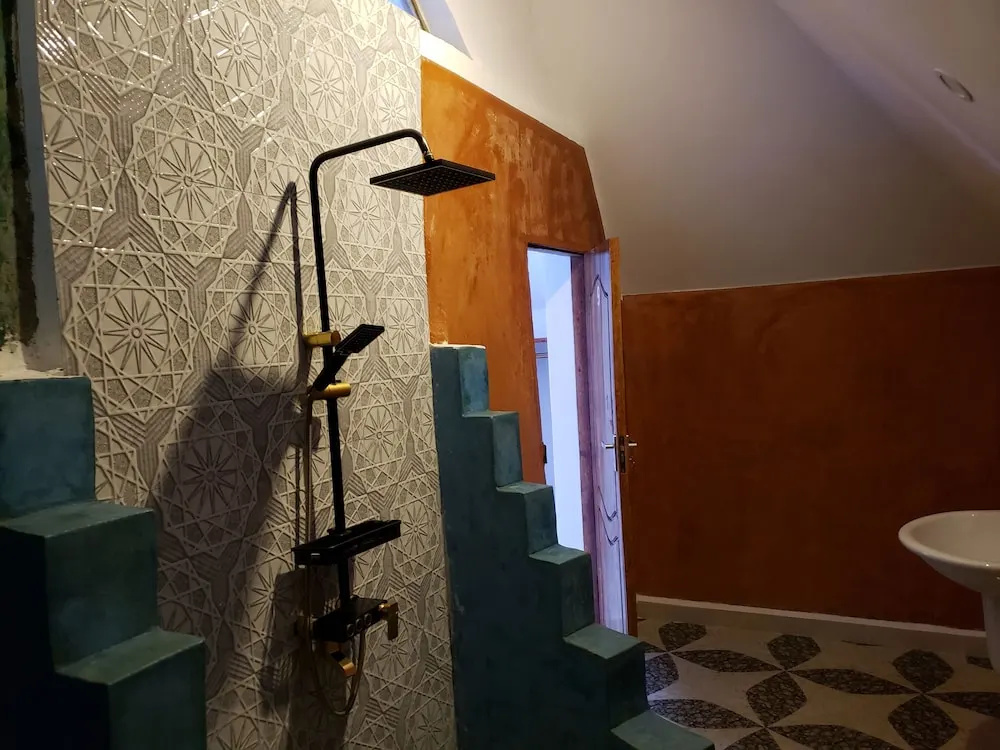 2 Bedrooms Superior Double room with balcony and with garden view (twin beds)