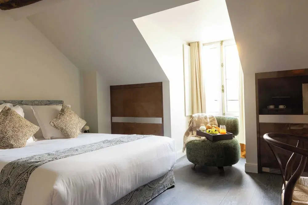 Classic room