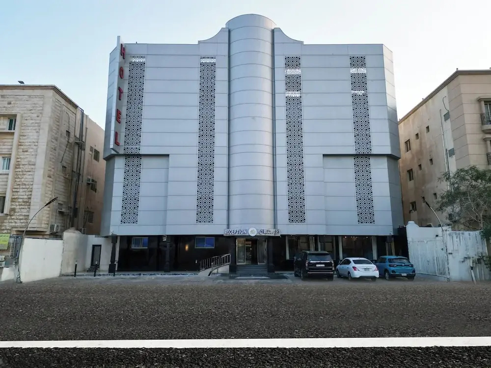 Reef Beach Hotel Apartments