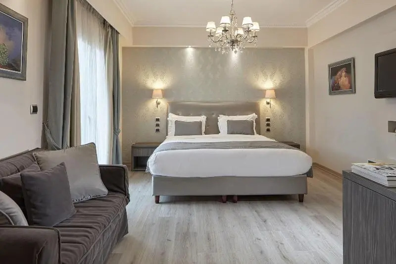 Double Suite with balcony (full double bed)