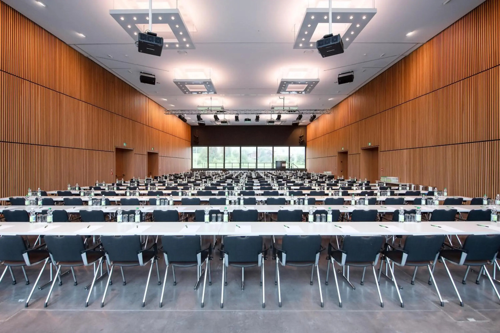 CAMPUS SURSEE Seminarzentrum AG - Général