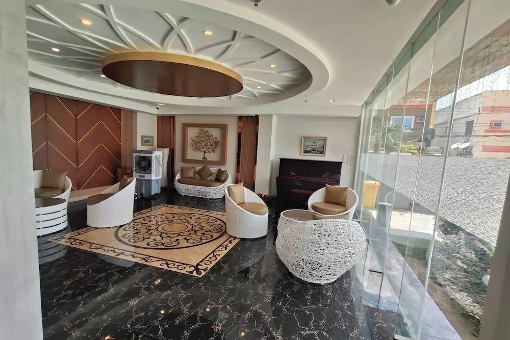 Hotel photo 12