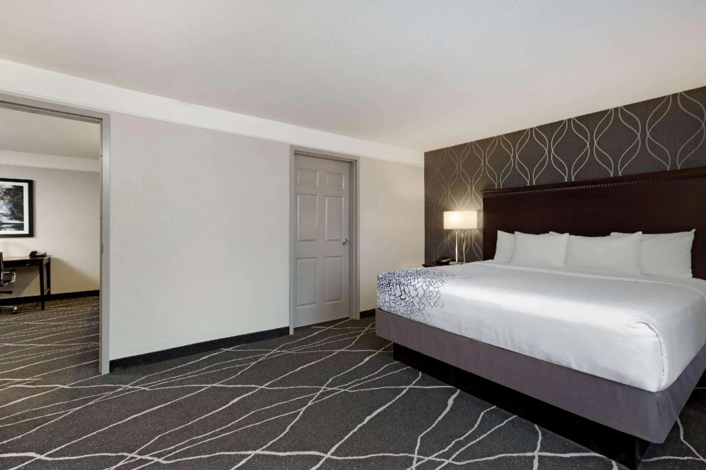 Fairfield by Marriott Inn & Suites Fresno River Park - Chambres
