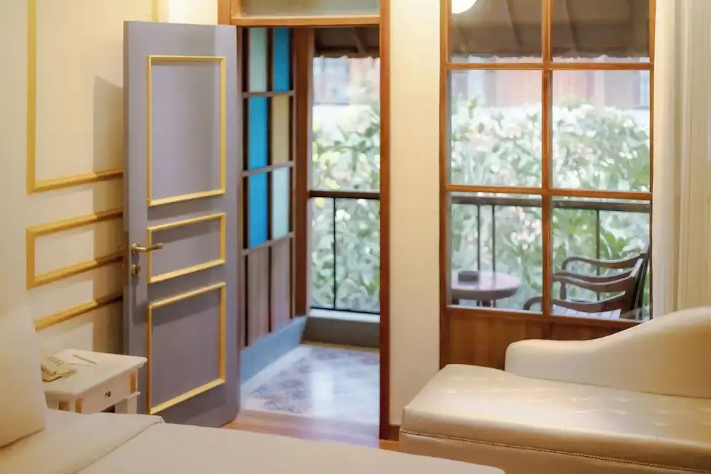 Fourteen Roses Boutique Hotel Legian
