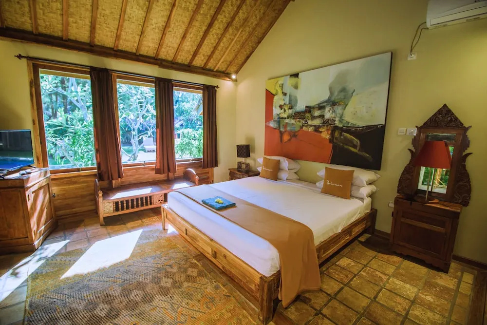 Standard Double room with view (full double bed)