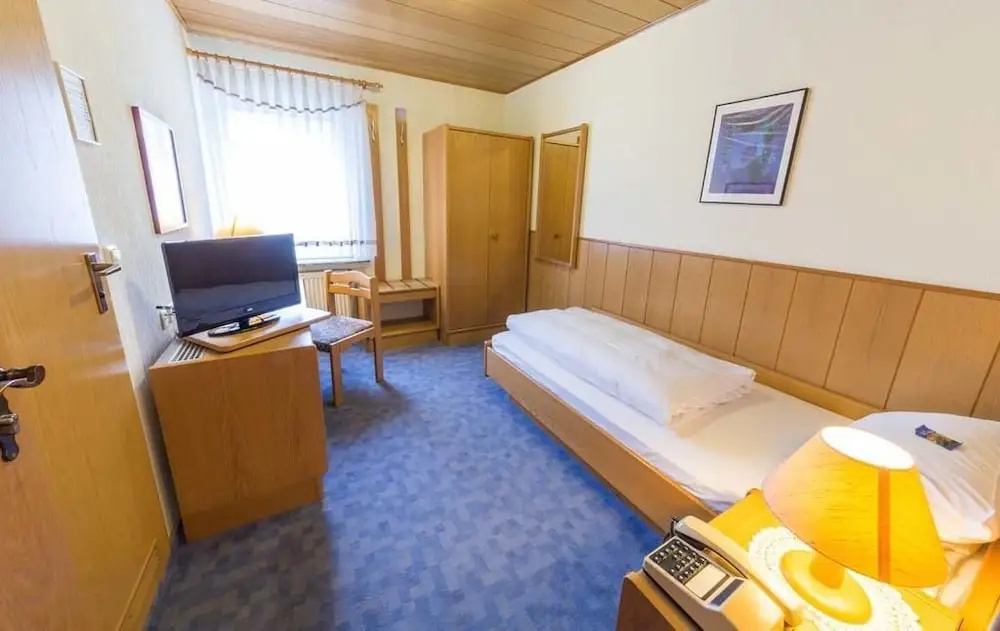 Standard Single room (single bed)