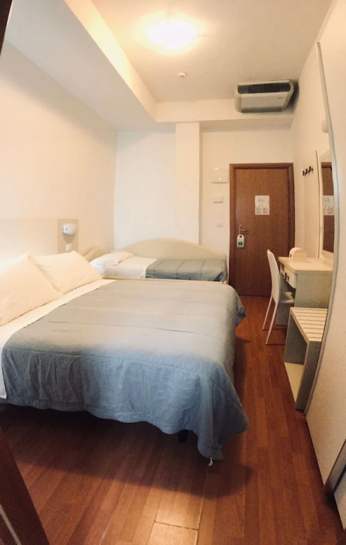 Quadruple room