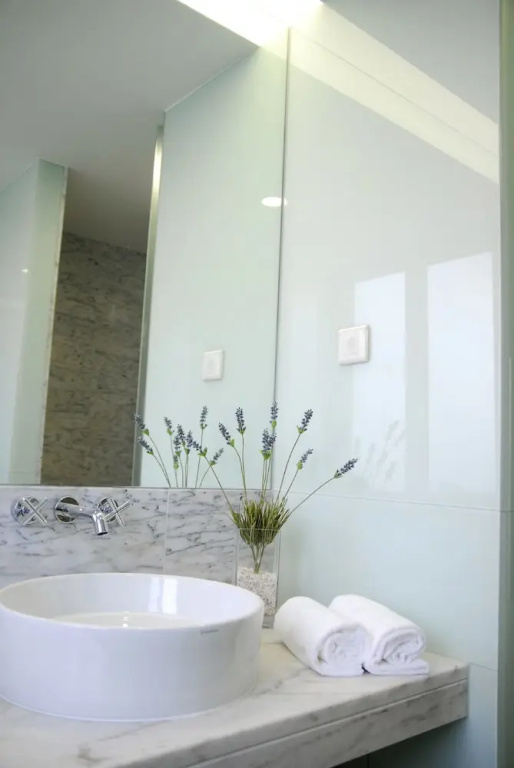 Superior Double room with balcony (full double bed)
