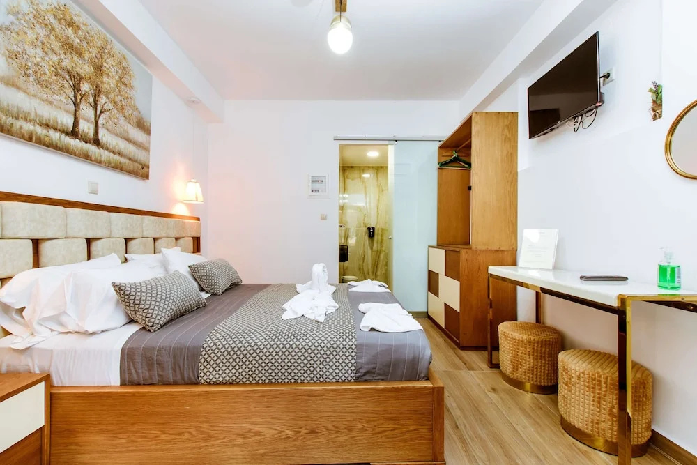 Standard Double Basement room (full double bed)