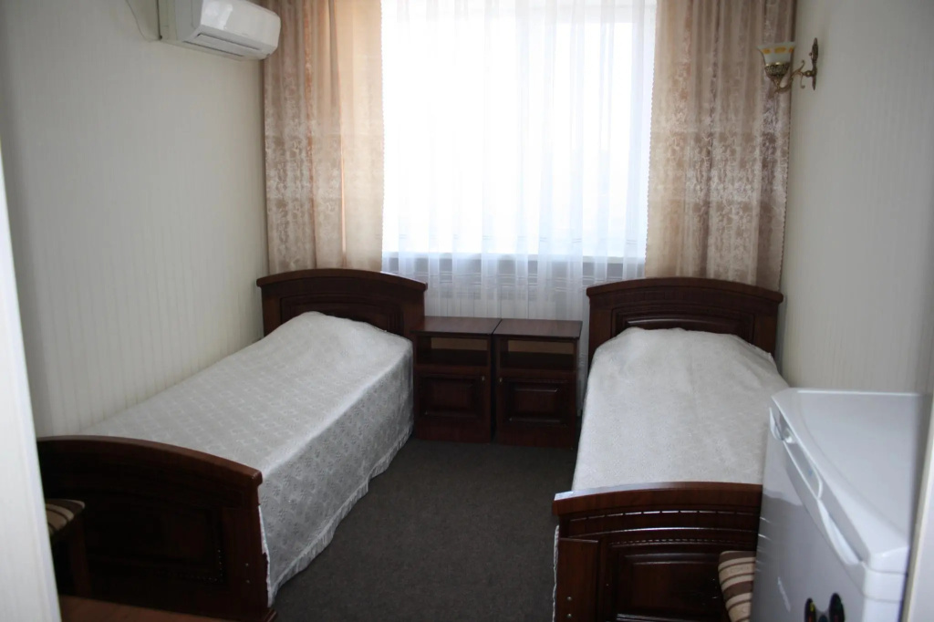 Standard Double room (twin beds)