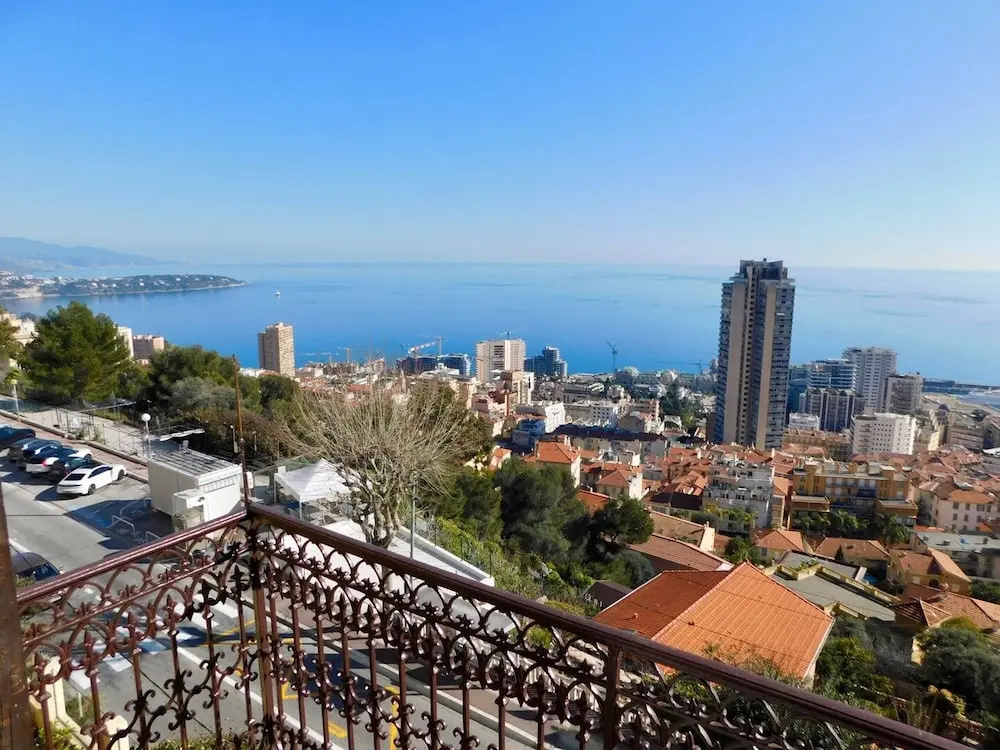 2 Rooms With 180 View on sea and Monaco