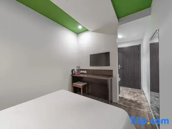 Economy room