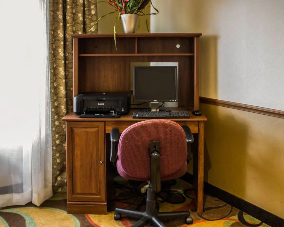 Lobby & Reception