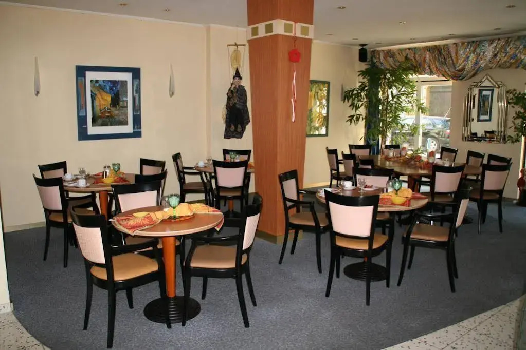 Hotel photo 12