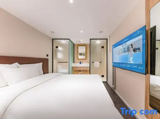 Superior Double room (full double bed)