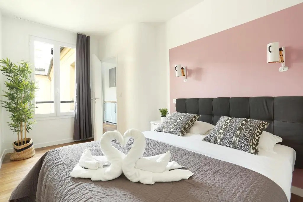 1 Bedroom Apartment