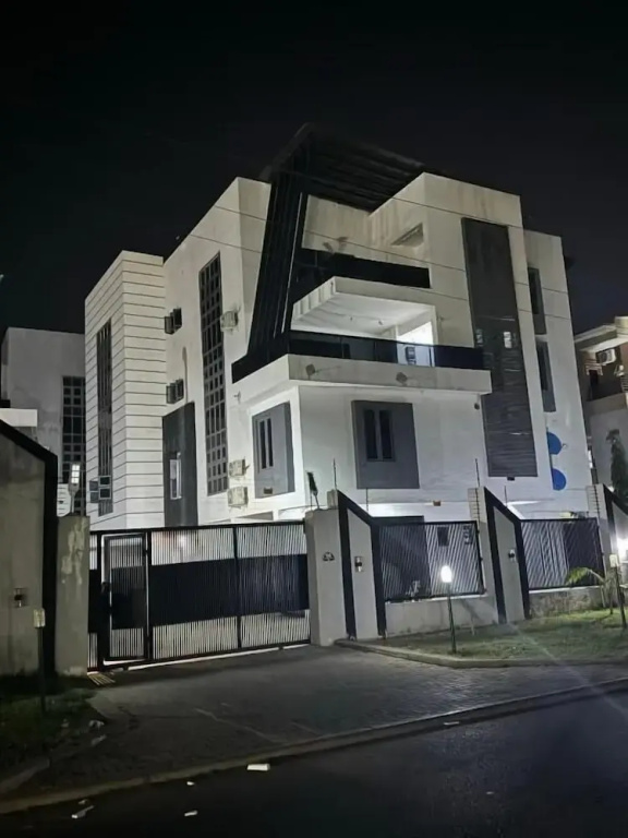 Nes Luxury Apartment