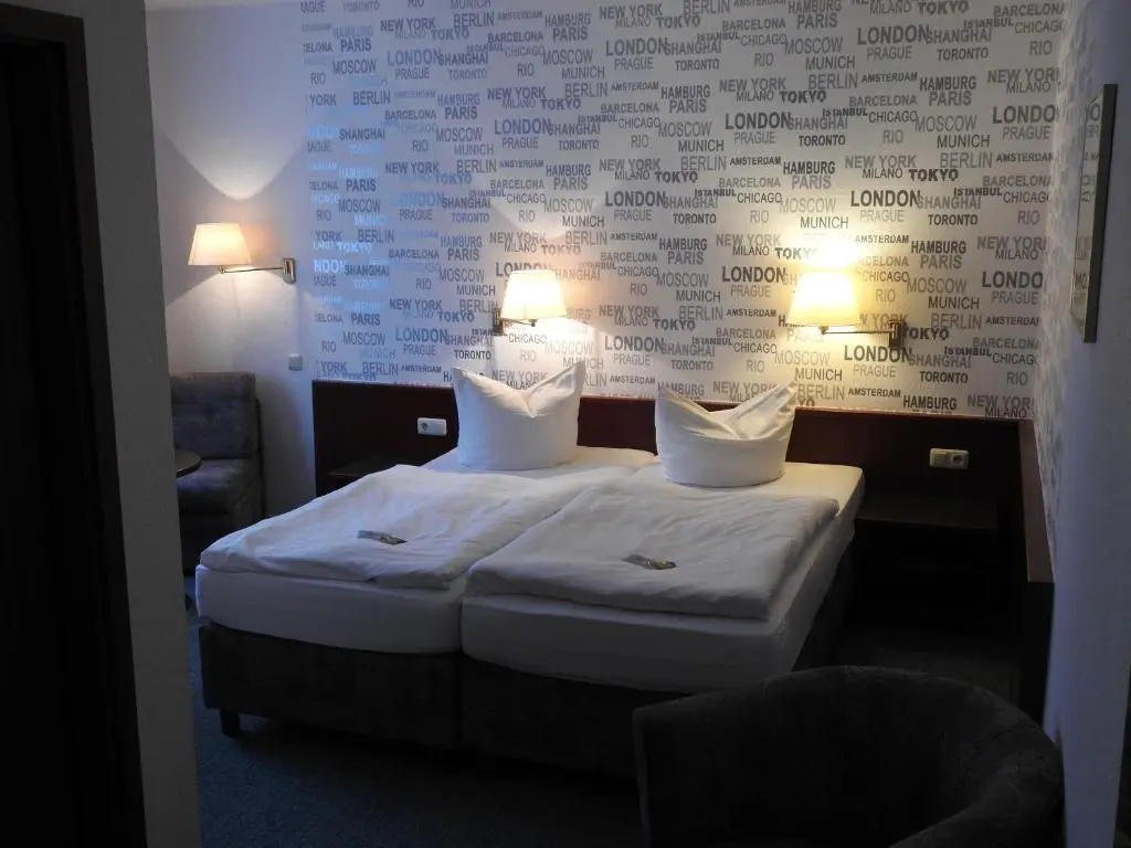 Standard Double room (full double bed)