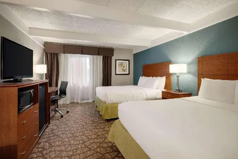 AmericInn by Wyndham Grand Rapids Airport North - Chambres