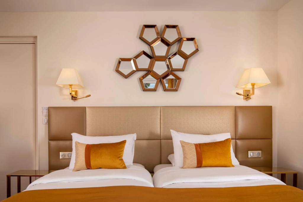 Отель Hotel de Suede Saint Germain в Париже