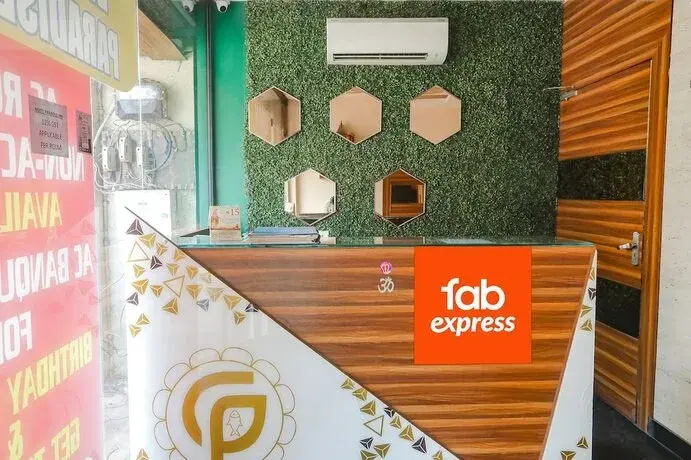 FabExpress Paradise Inn