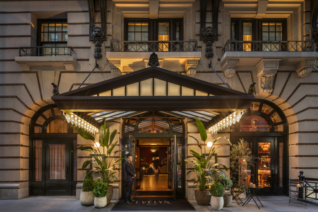 The Evelyn Hotel — фото