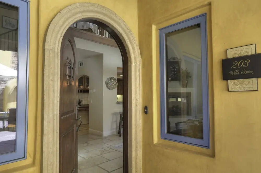203 Cortez 3 Bedroom Condo by Redawning
