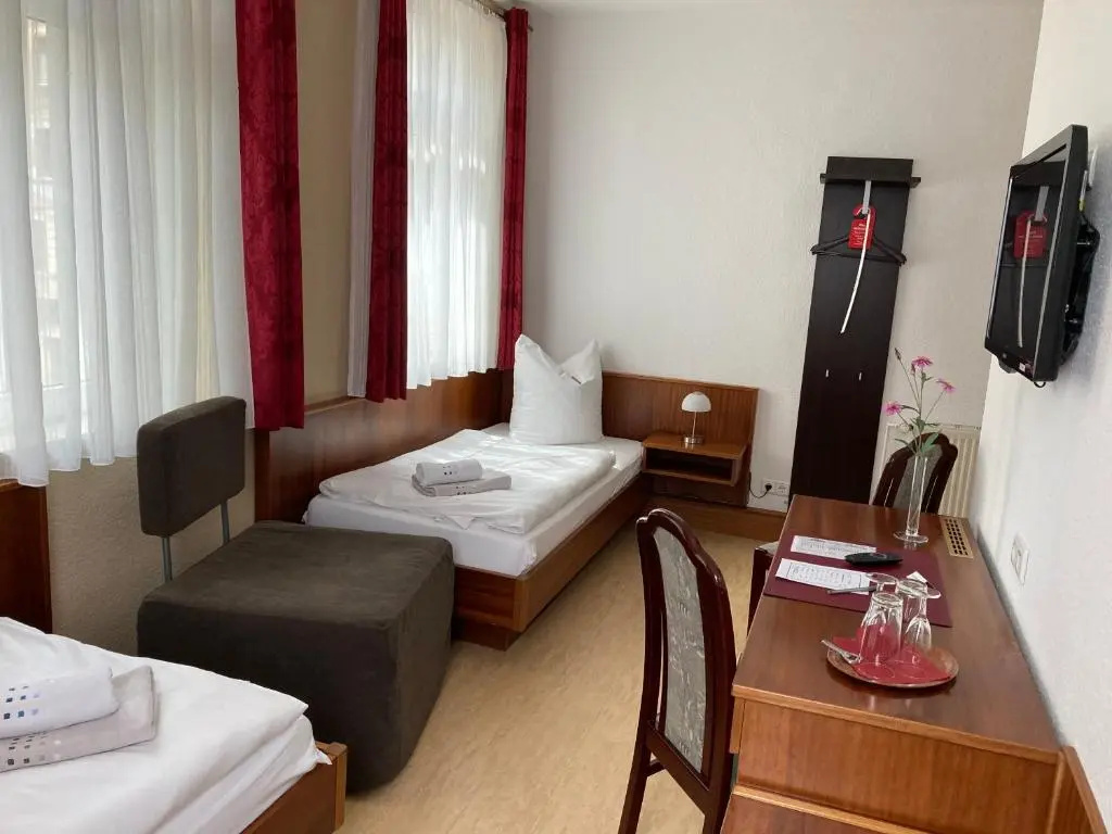 Standard Double room (twin beds)