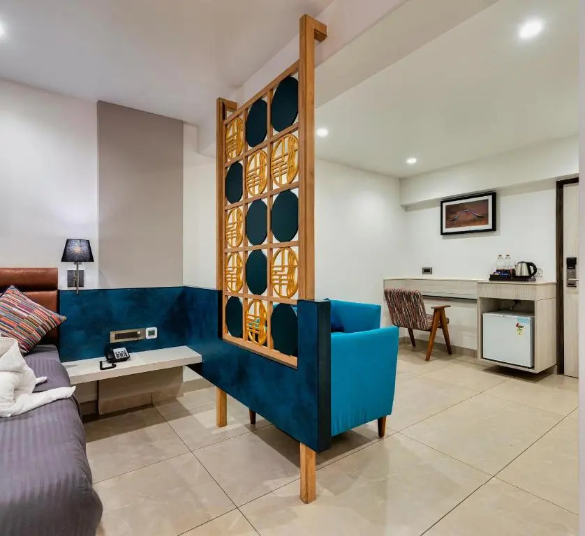 Lobby & Reception
