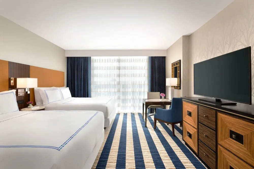 Deluxe Quadruple room