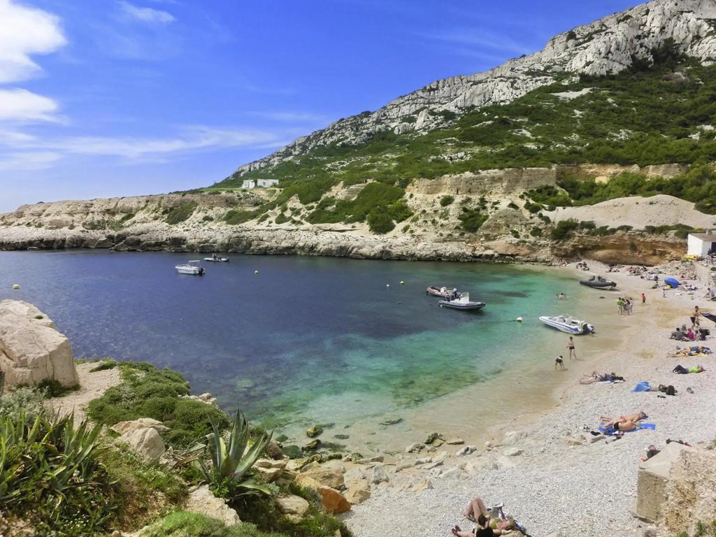 Beach & Waterfront