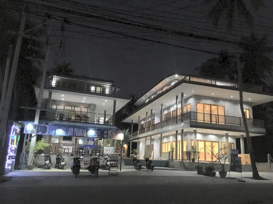 Le Grand bleu Hotel