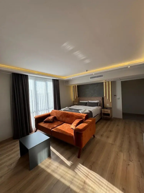 Superior Double room with balcony and with sea view (full double bed)